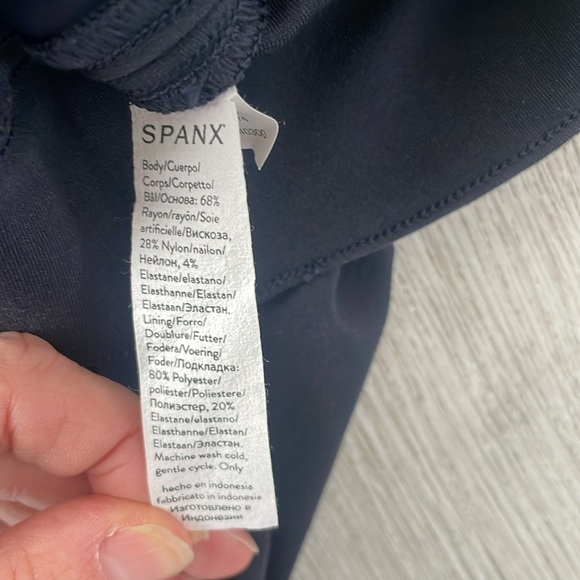 Spanx perfect fit pant - navy, size medium - Picture 4 of 7